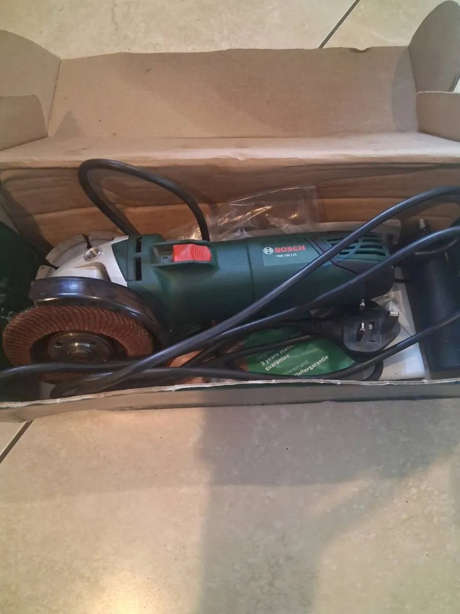 Saw, sander, Strimmer , angle grinder , jigsaw. - Image 4