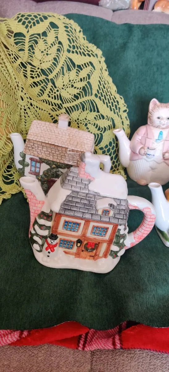 Teapots - Image 4