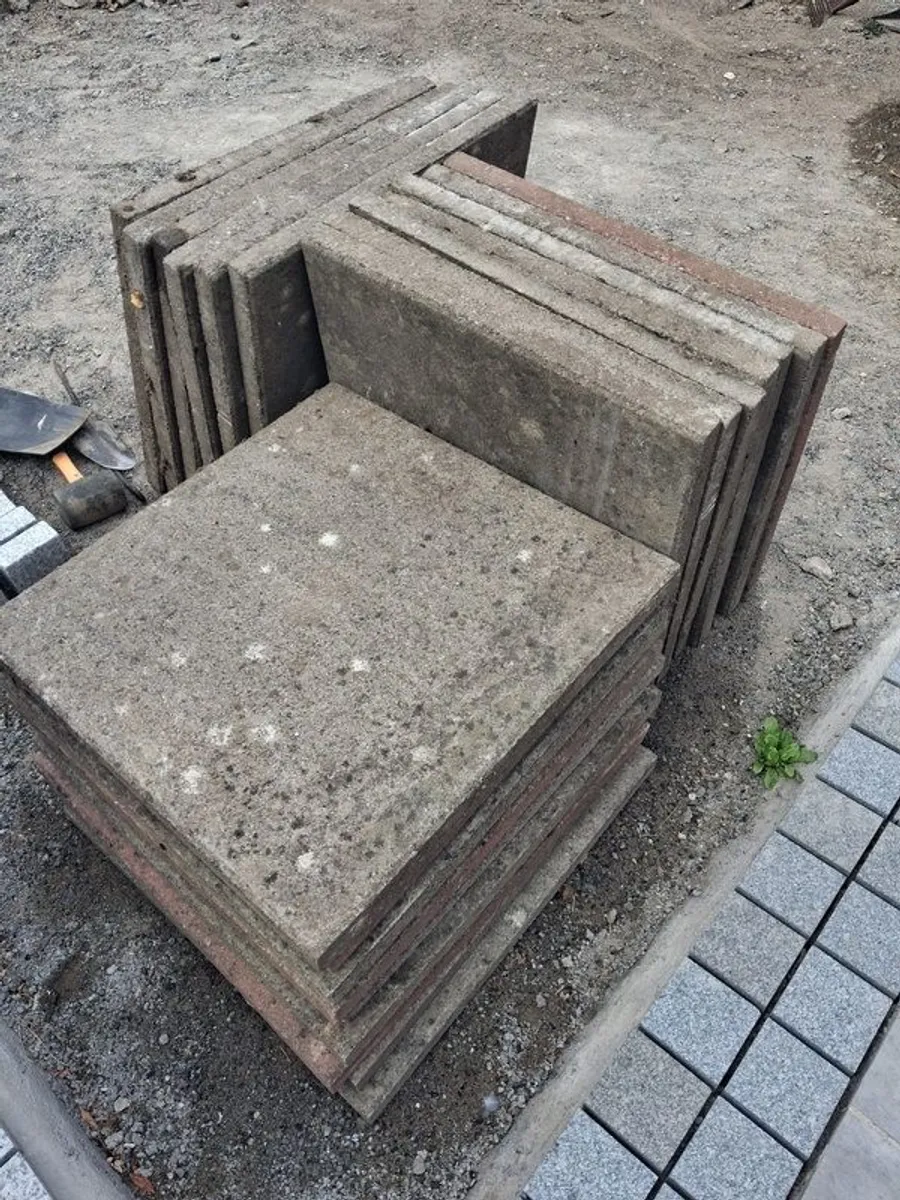 Paving Slabs - Image 1