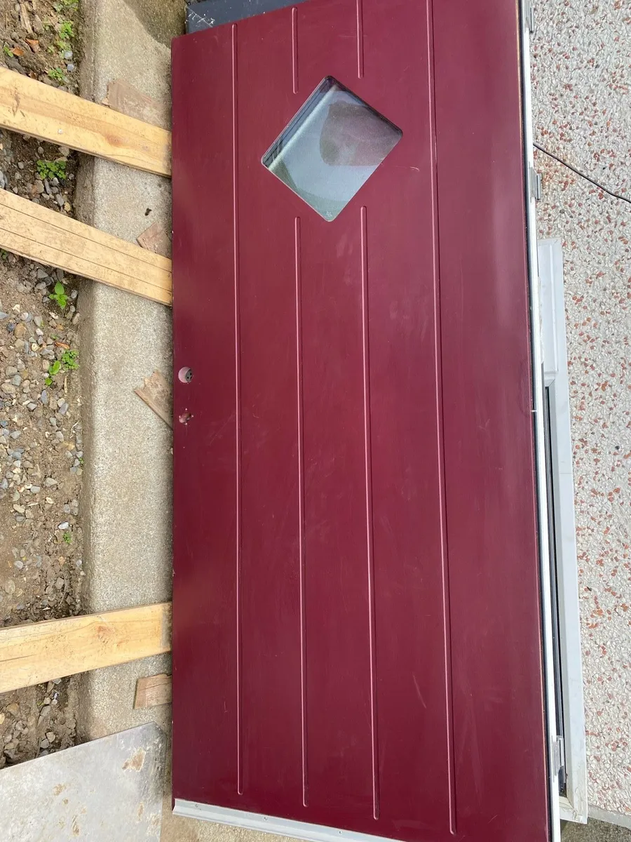 Front door - Image 1