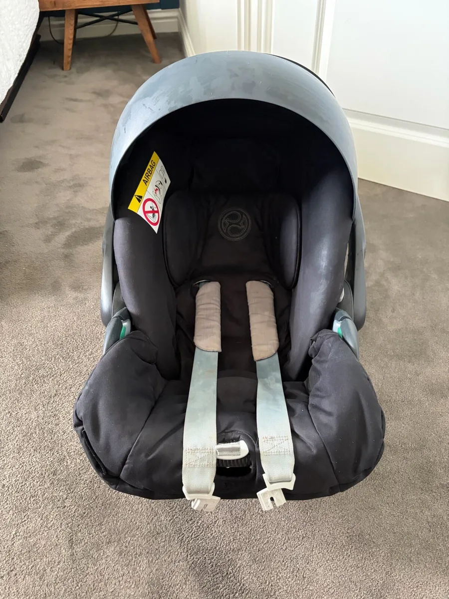 Egg 2 travel system with cybex cloud Z2 car seat - Image 3