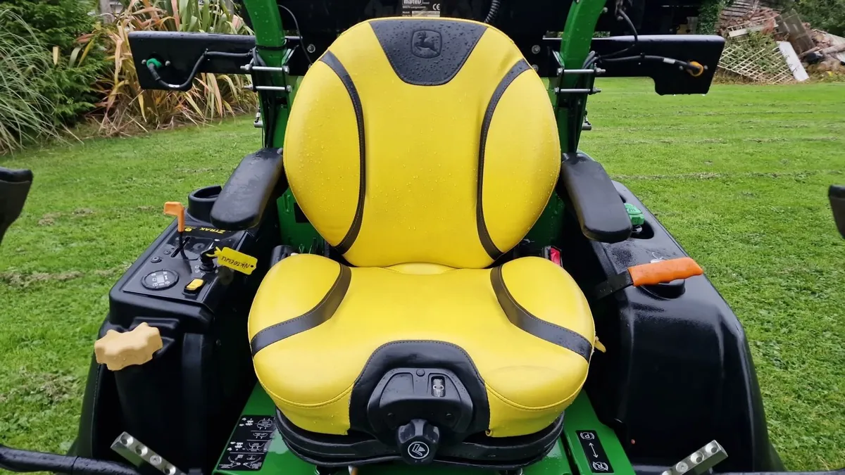 John Deere z997r diesel zero turn ride on mower - Image 3