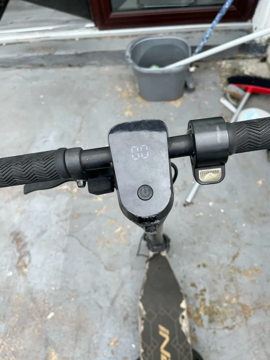 Indi ex1 electric scooter - Image 4