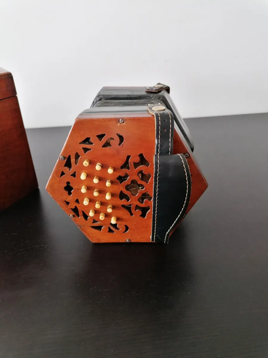 Lachenal Anglo - swap for English Concertina - Image 3