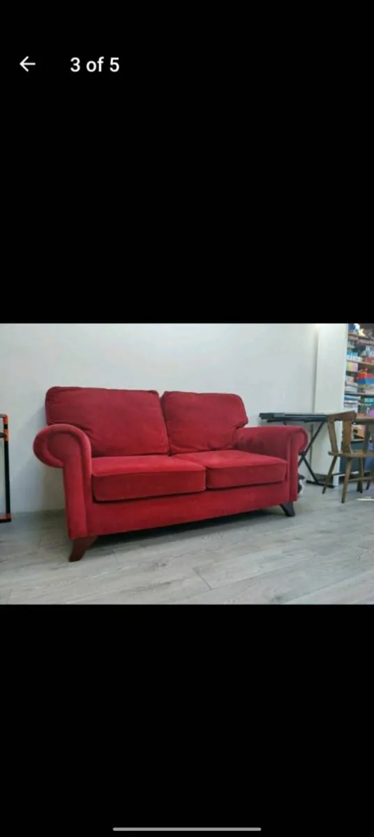 Red velvet Couch - Image 4