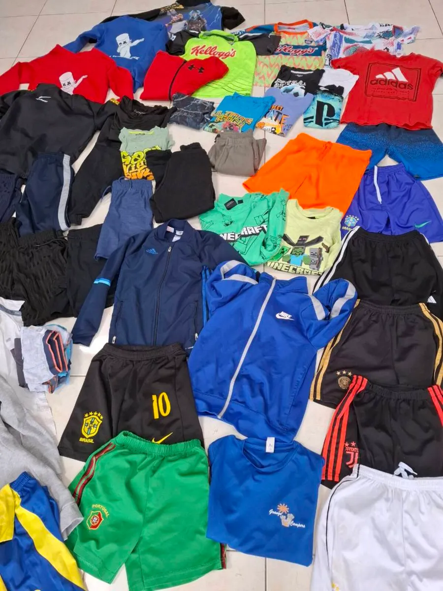 Boys clothes bundle age 8-9 - Image 4
