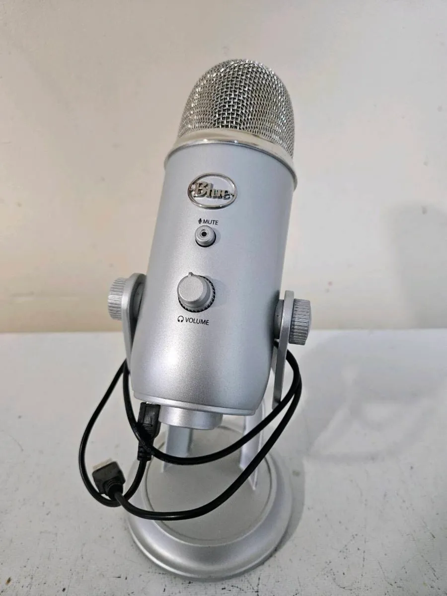 Yeti microphone - grey - Image 1