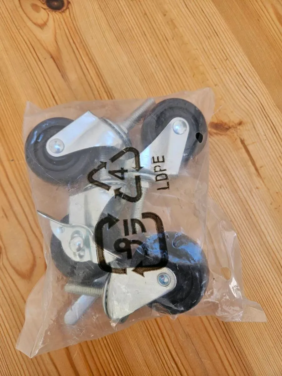 Bed wheels - Image 1
