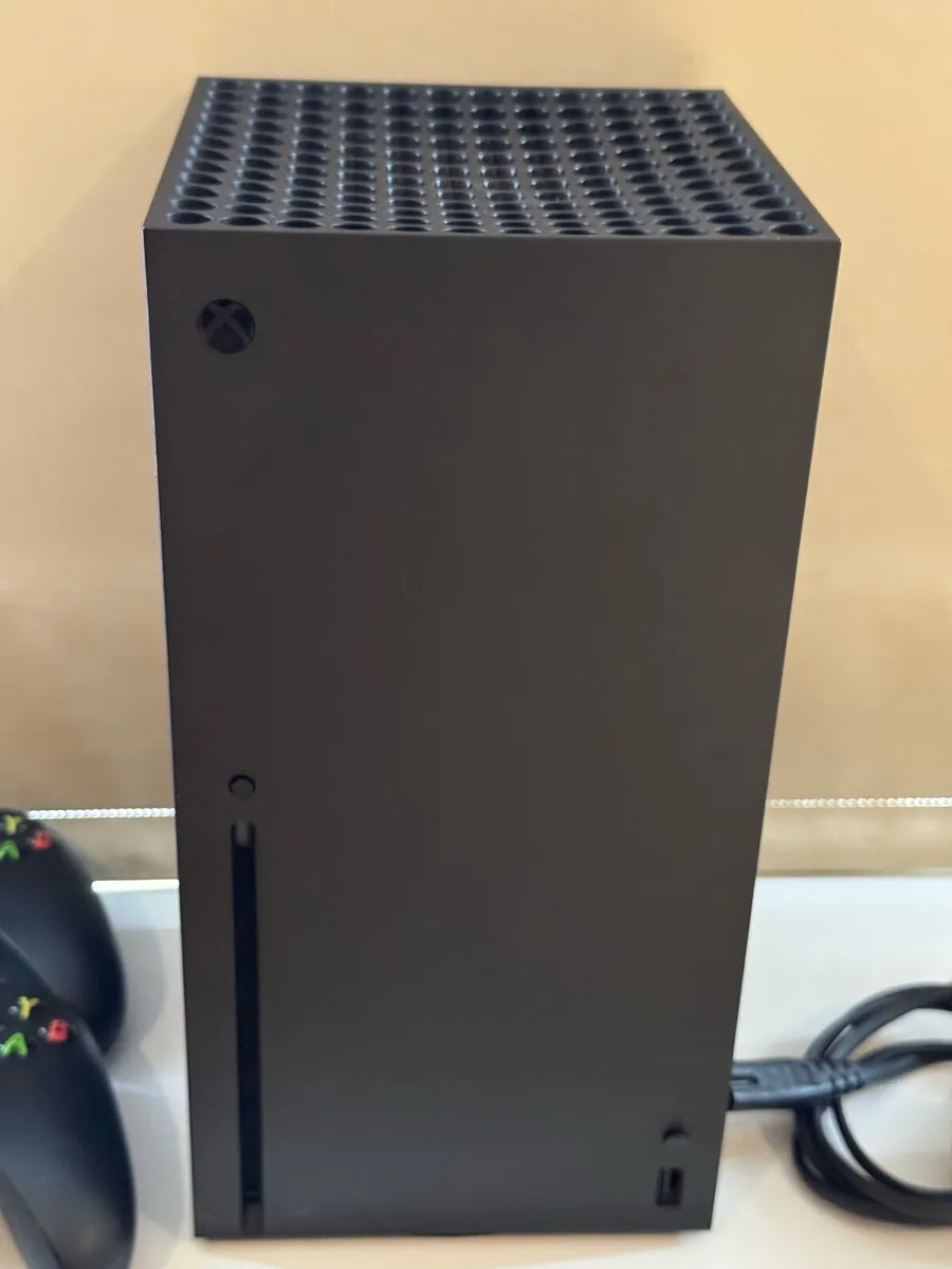 Xbox Series X 1TB - Image 2