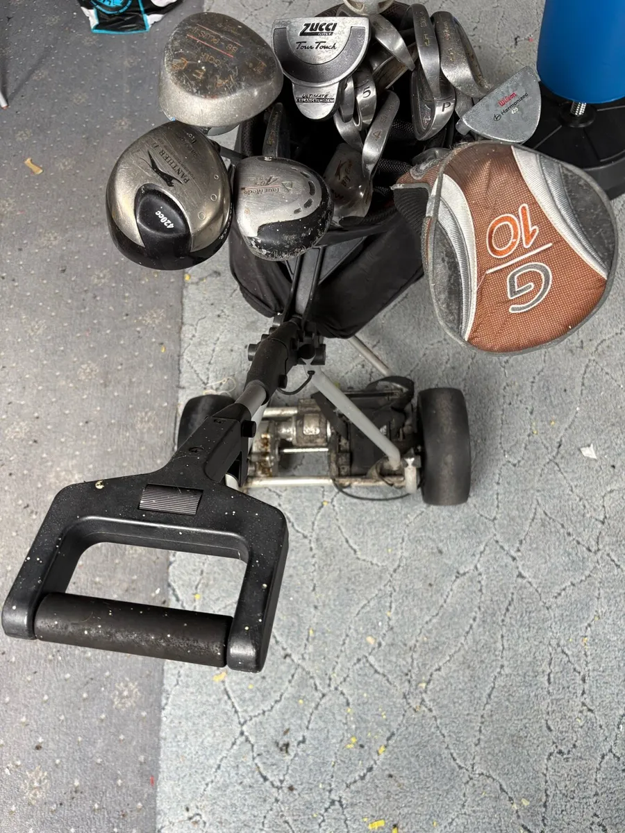 3 x Sets of golf clubs and bags + trolley - Image 2