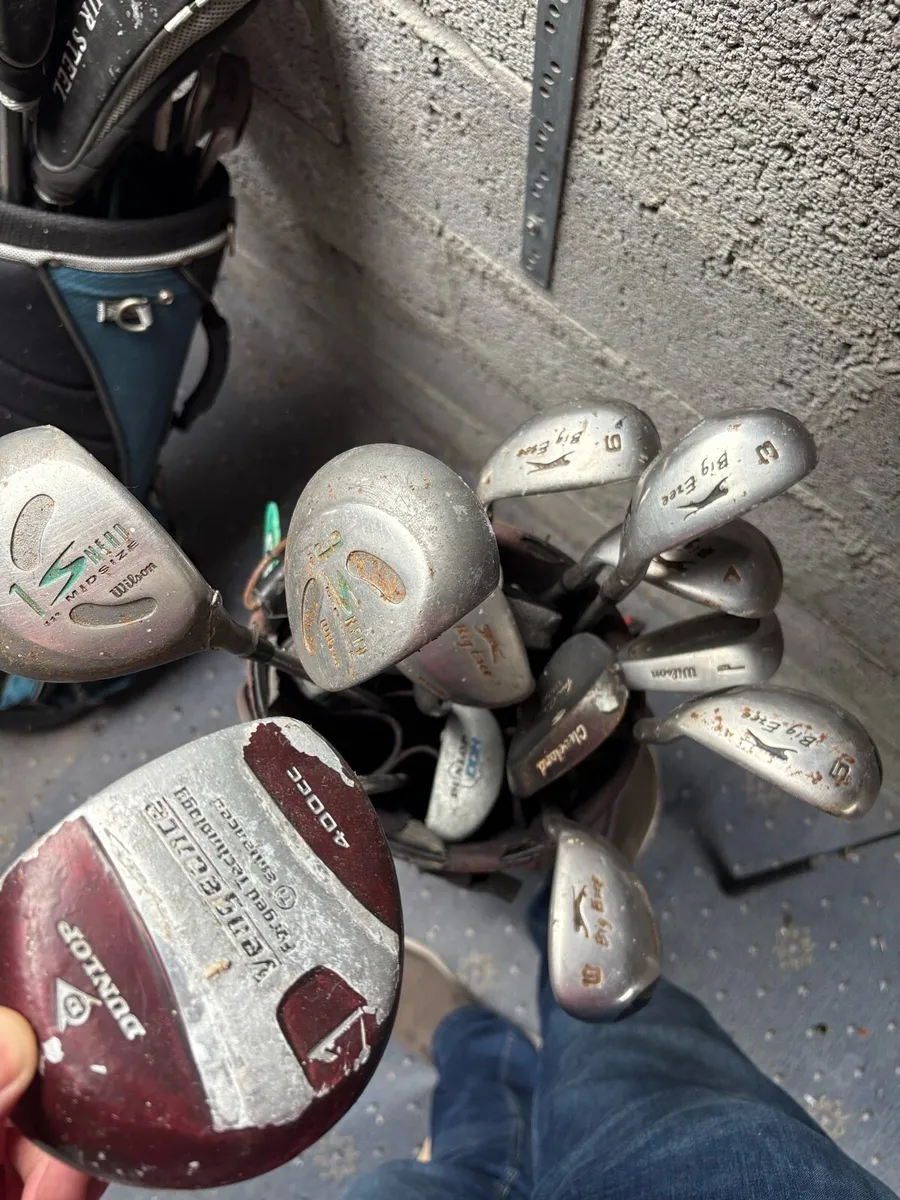 3 x Sets of golf clubs and bags + trolley - Image 4