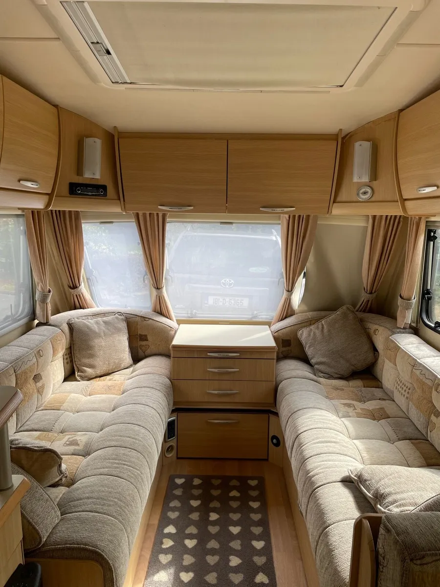 4 Berth 2007 Abbey Cardinal 520 Caravan  for sale - Image 2