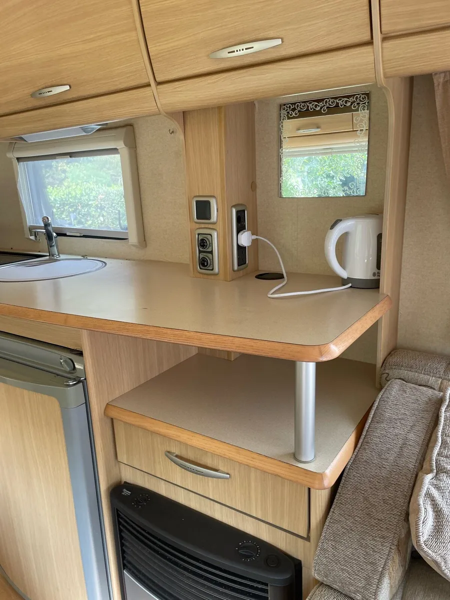 4 Berth 2007 Abbey Cardinal 520 Caravan  for sale - Image 4