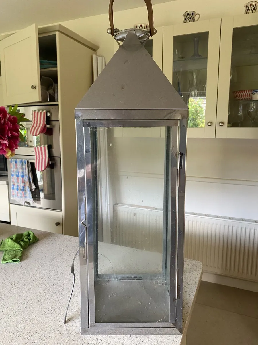Candle holder