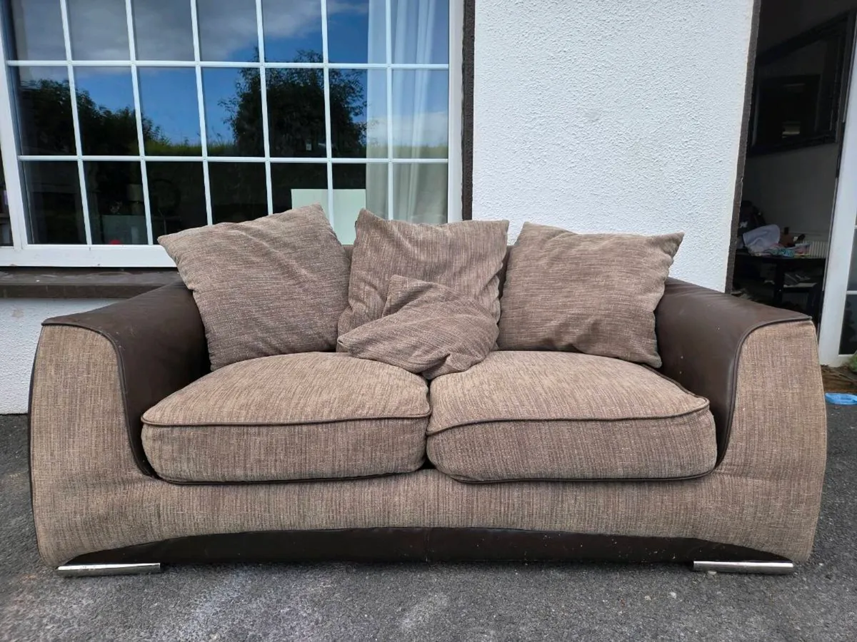 Free Sofa - Image 2