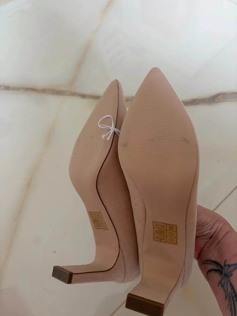 Ladies shoes - Image 2