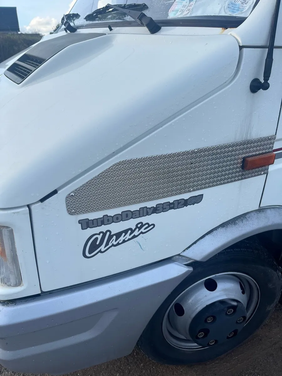 Camper - Image 4