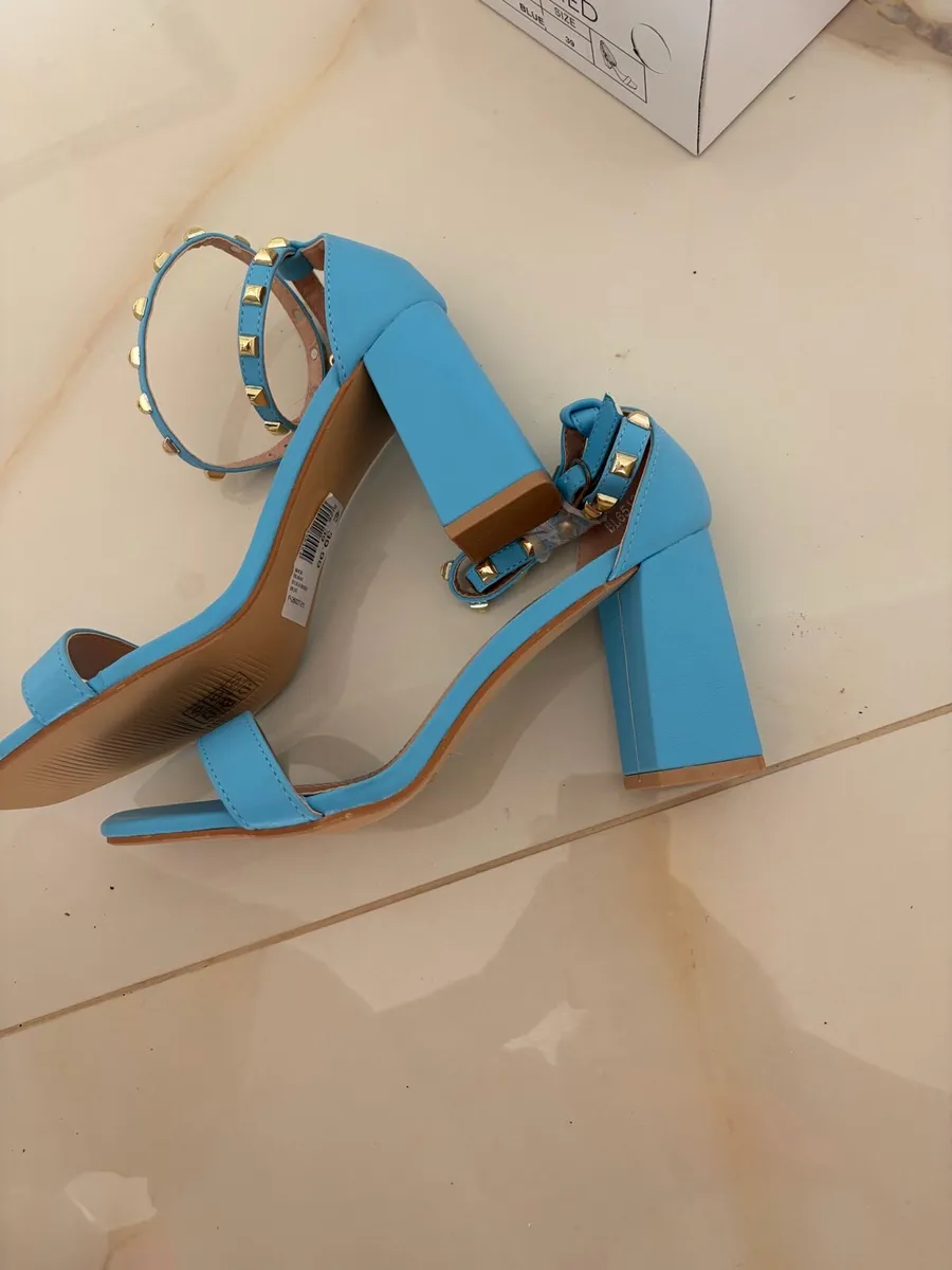 Ladies shoes - Image 1