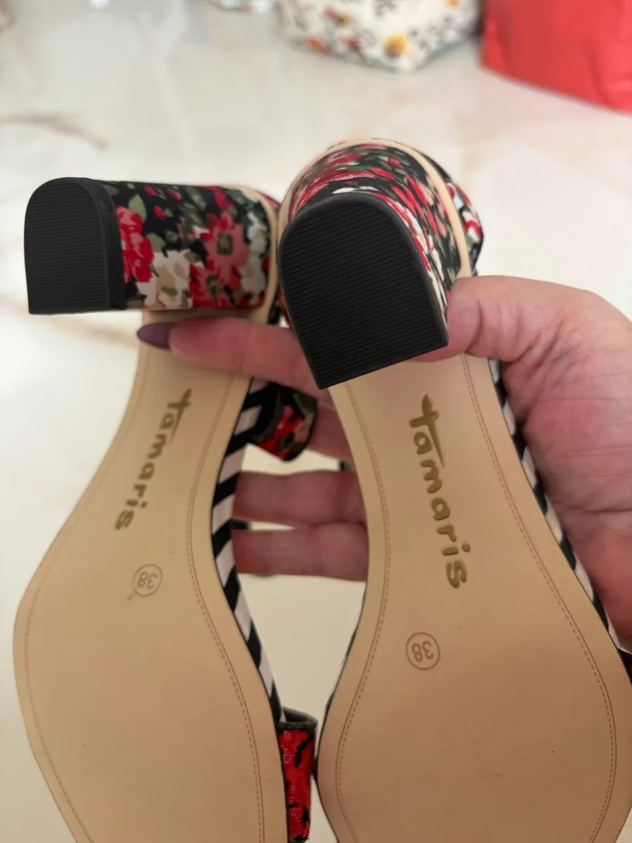 Ladies shoes - Image 4