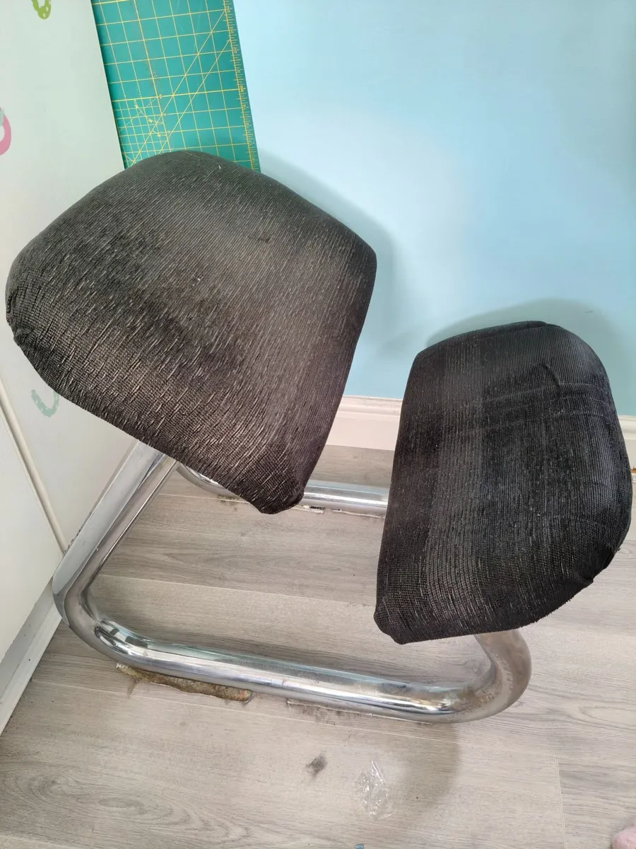 Kneeling chair - Image 2