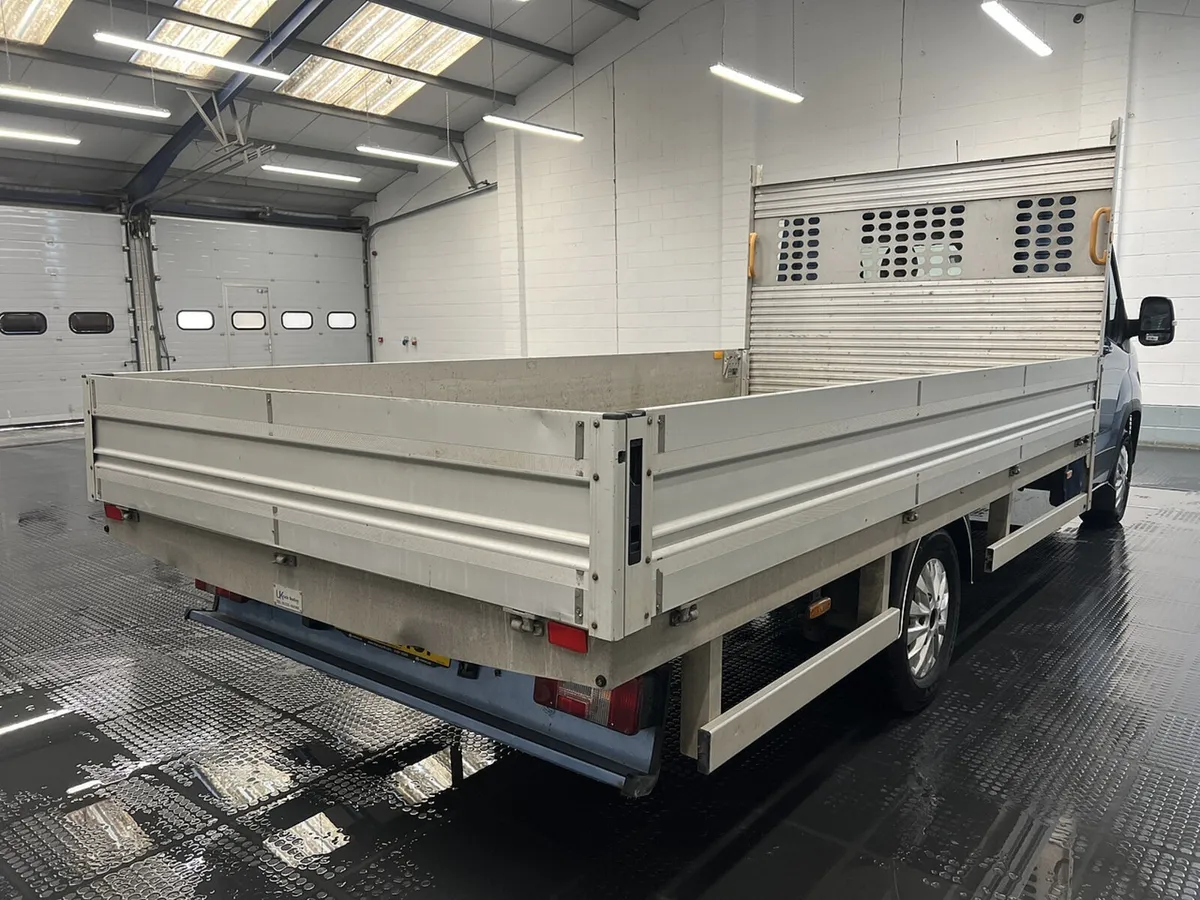 2023 Maxus Deliver 9 Dropside Van - Image 2