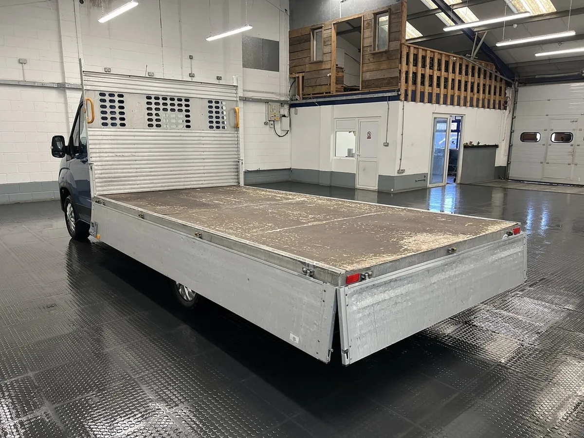 2023 Maxus Deliver 9 Dropside Van - Image 3