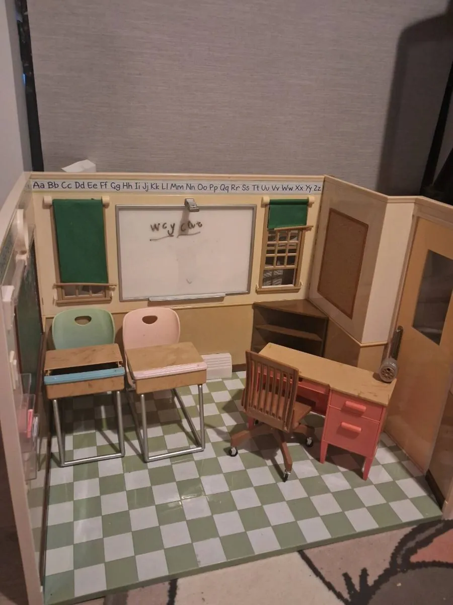 Our generation school set - Image 2