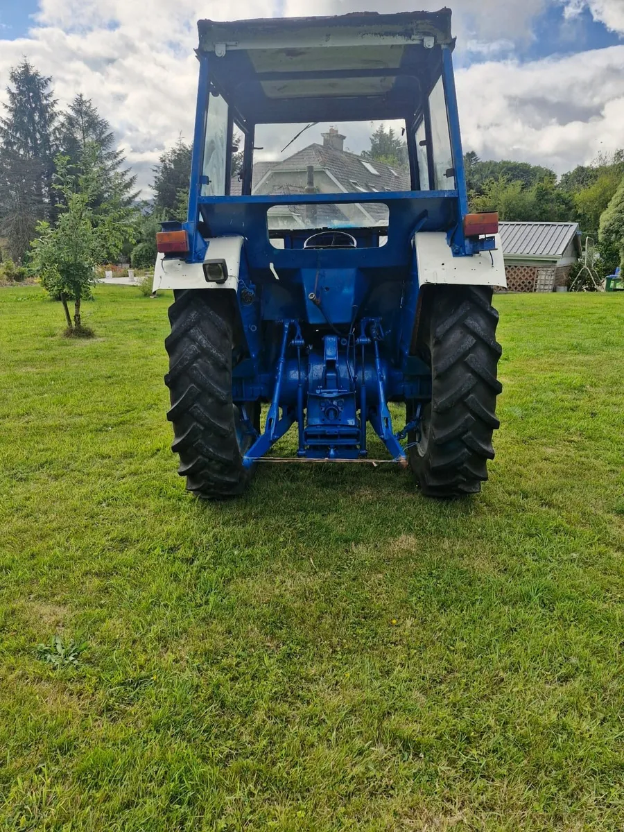 Ford 4600 - Image 2