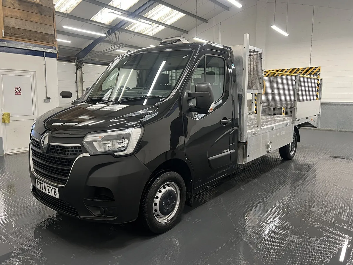 2024 Renault Master Dropside Van - Image 1