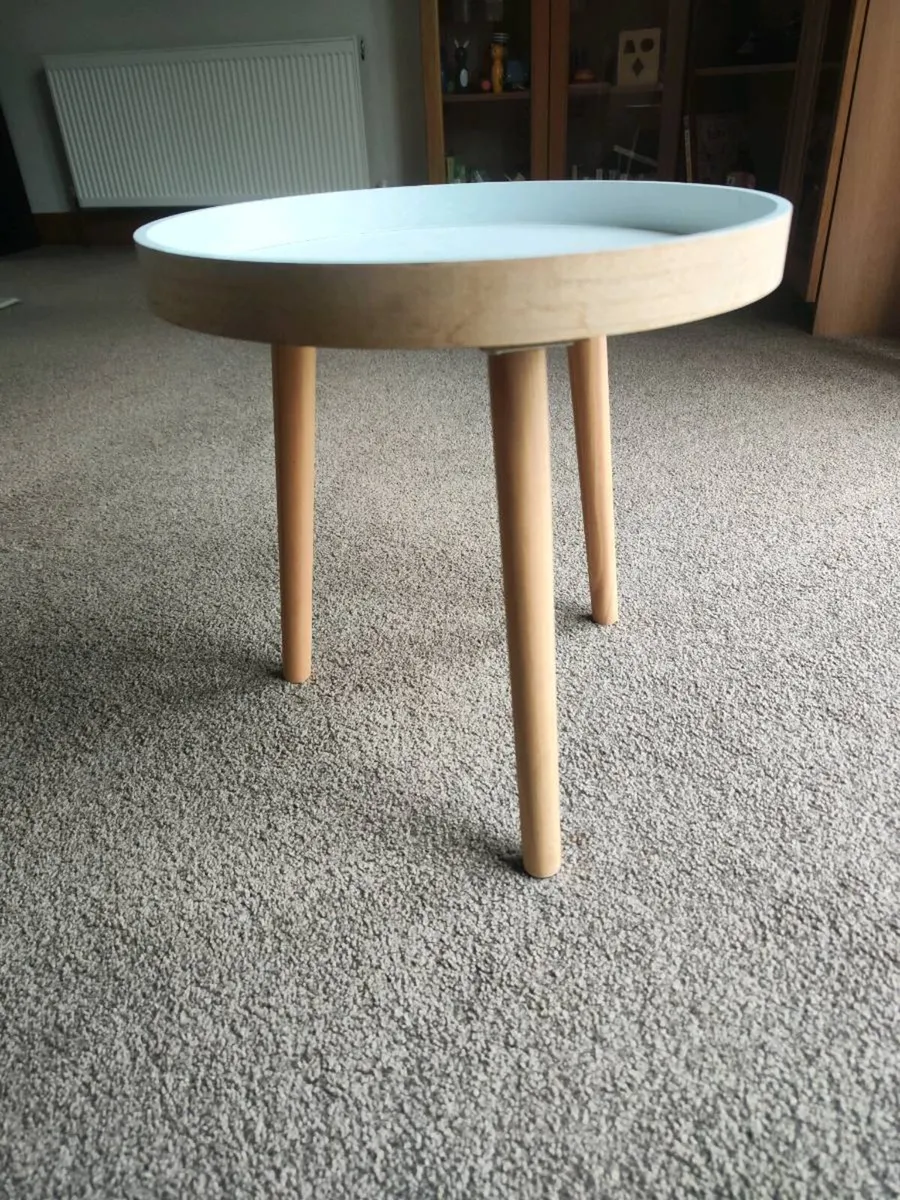 Small round coffee side table - Image 2