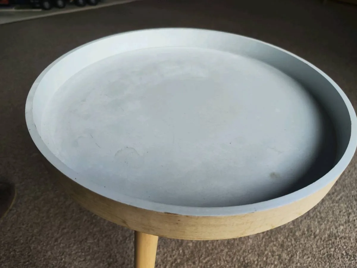 Small round coffee side table - Image 3