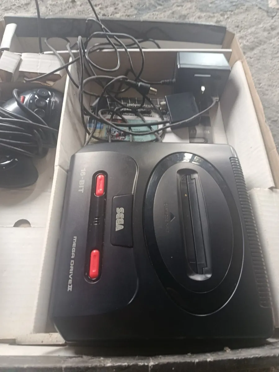 SEGA MEGA DRIVE II Retro Console - Image 2