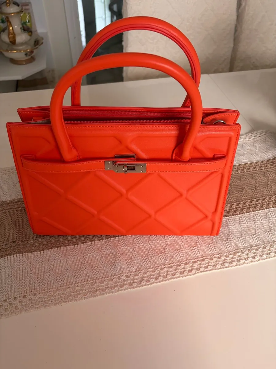 Brand new handbag - Image 1