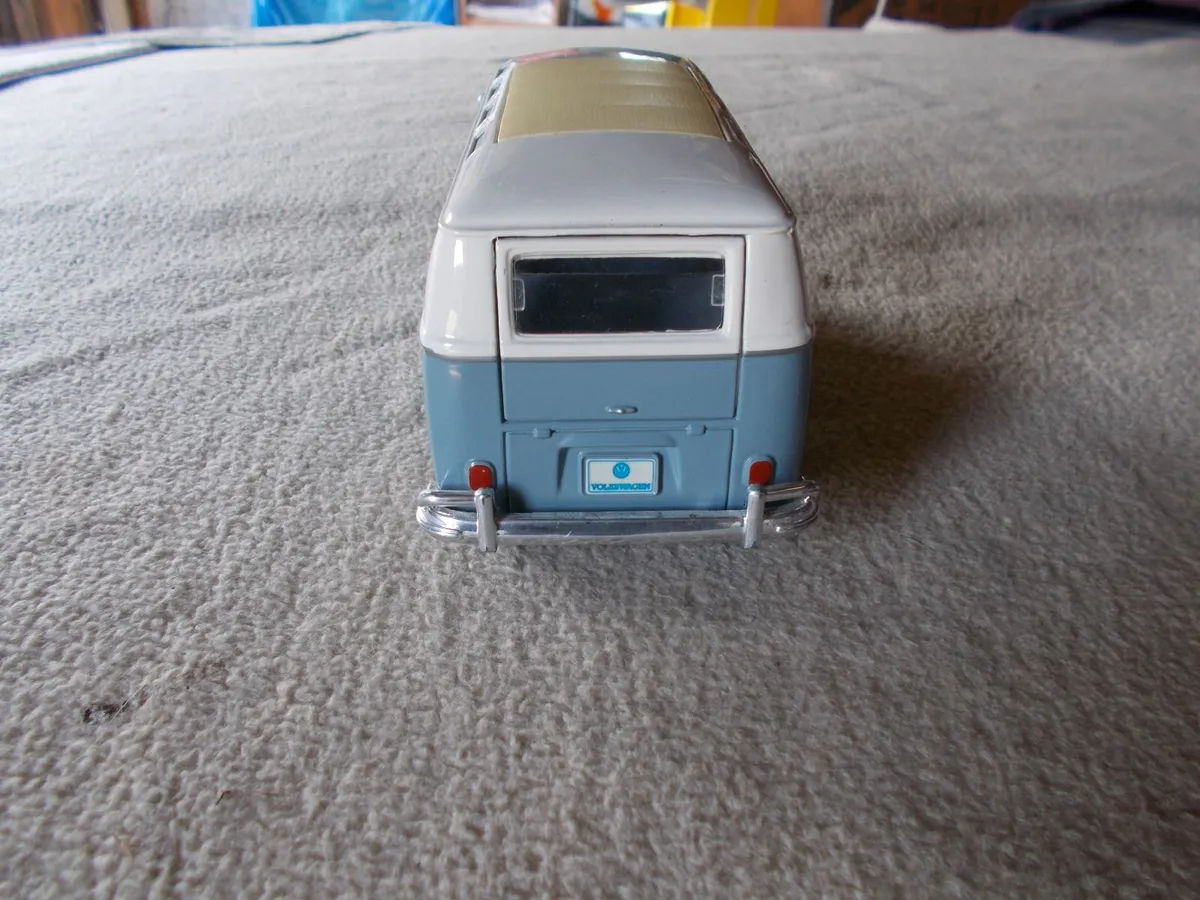 Model Volkswagon Van *NEW* - Image 4