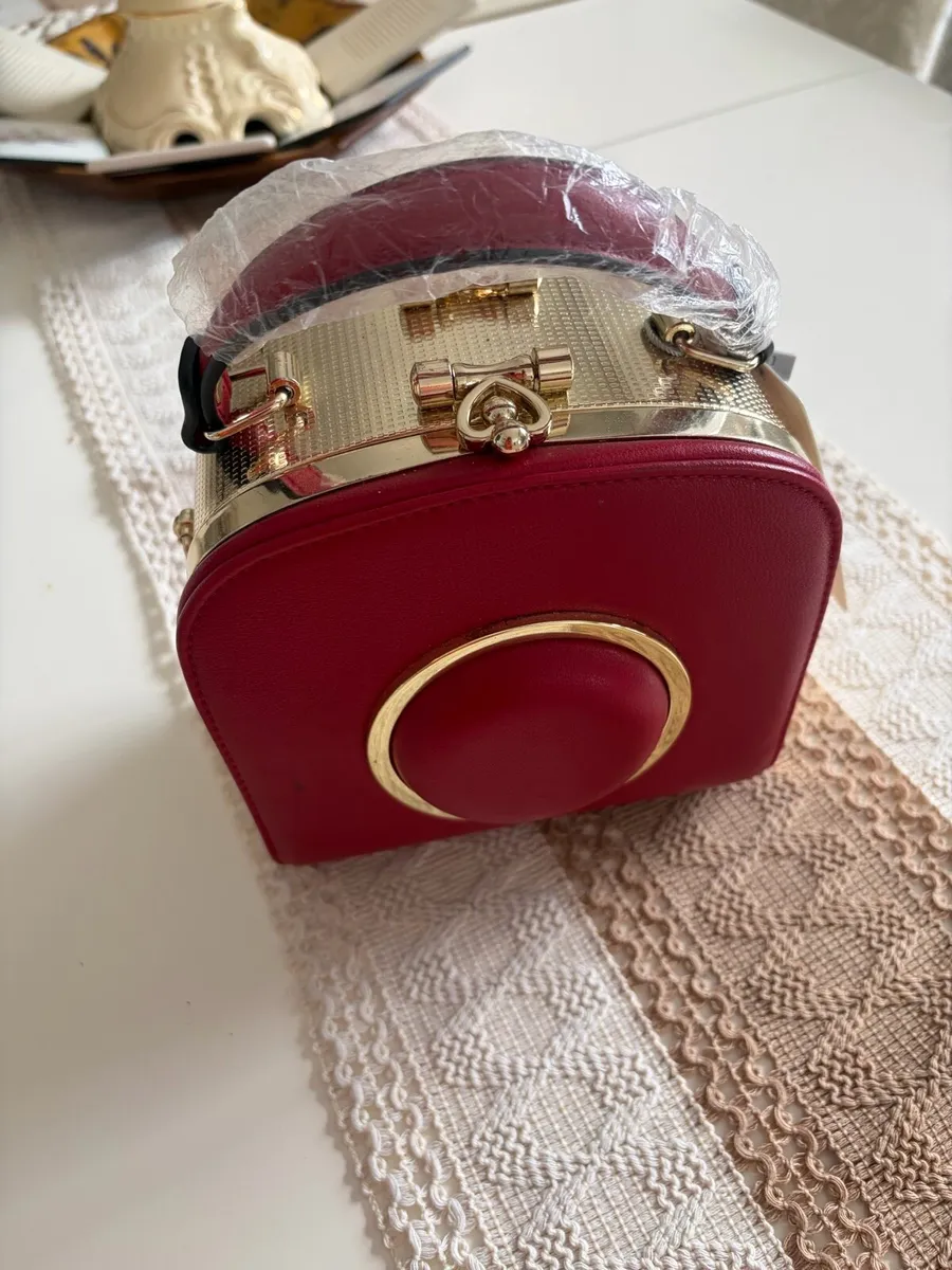 Ladies handbag - Image 1