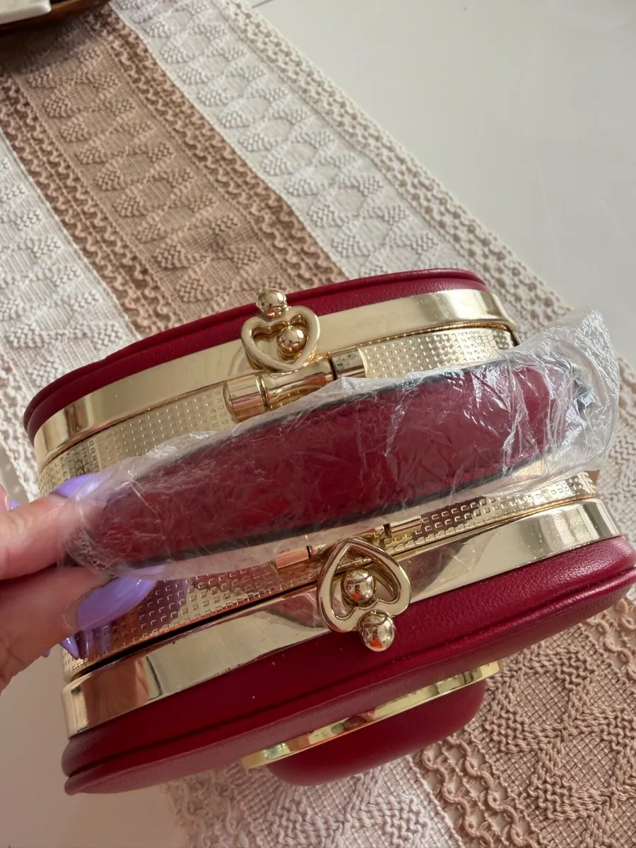 Ladies handbag - Image 2