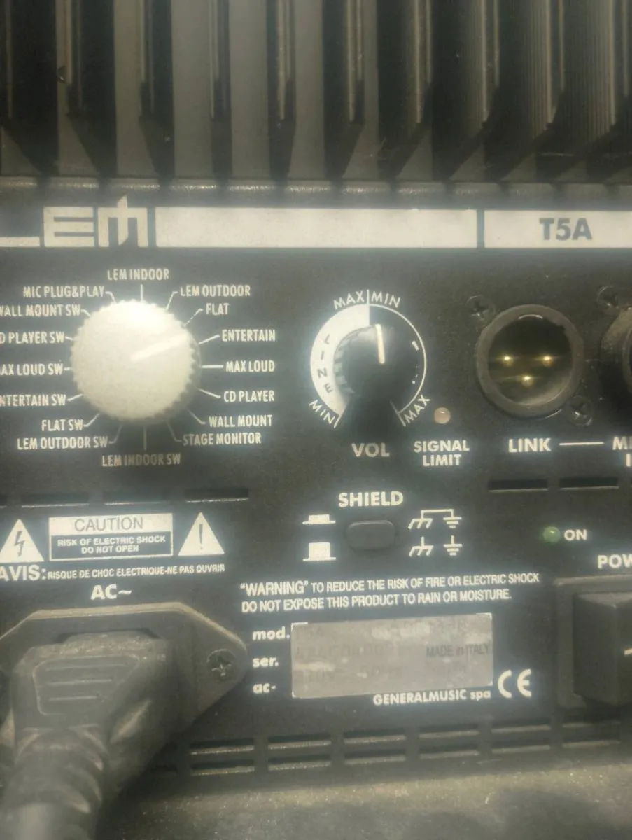 15" active speakers - Image 1
