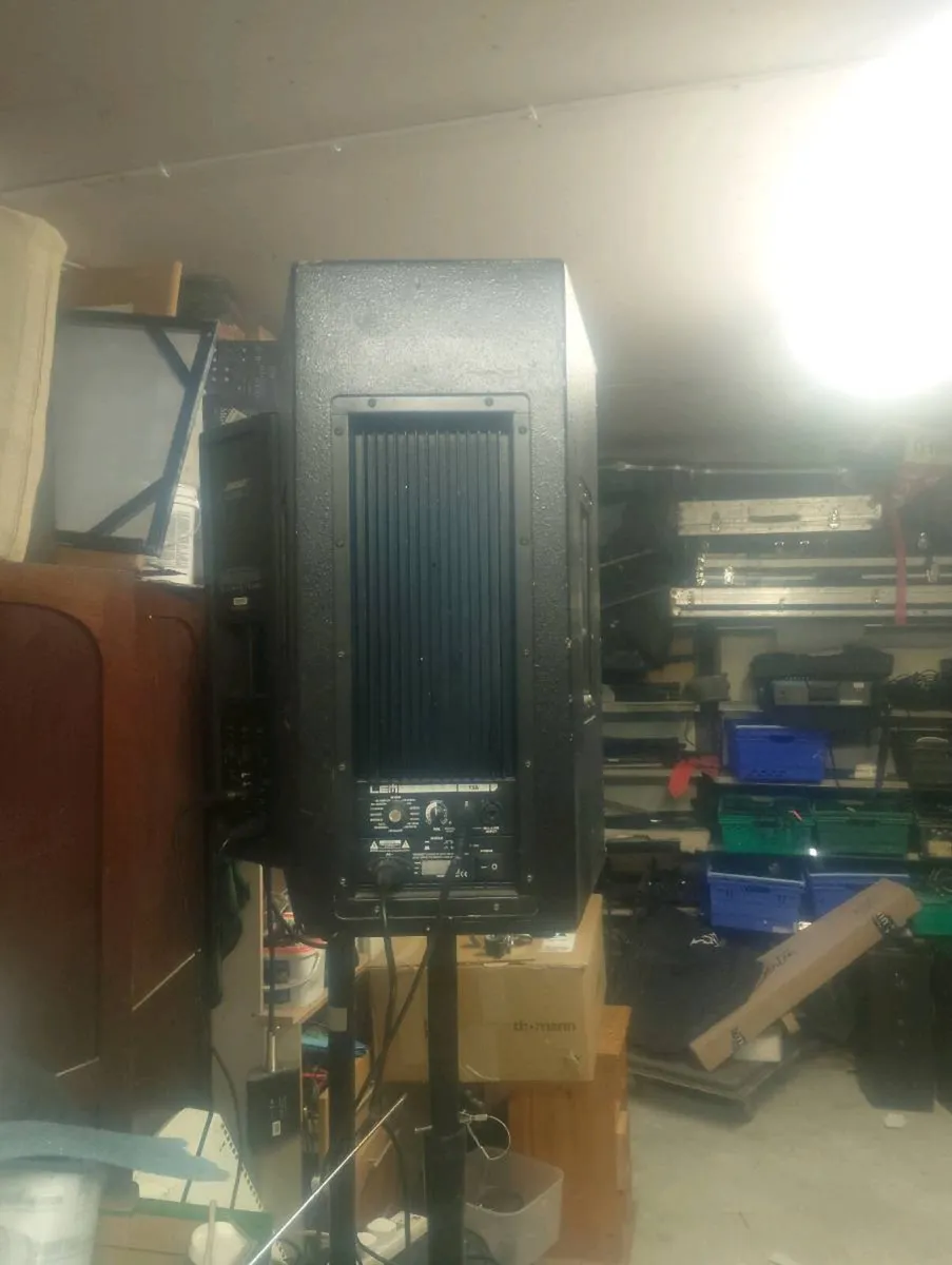 15" active speakers - Image 3