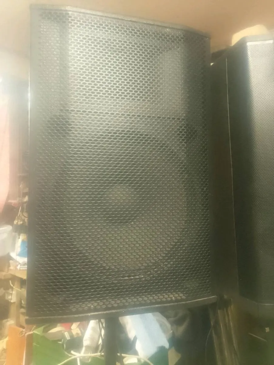 15" active speakers - Image 4