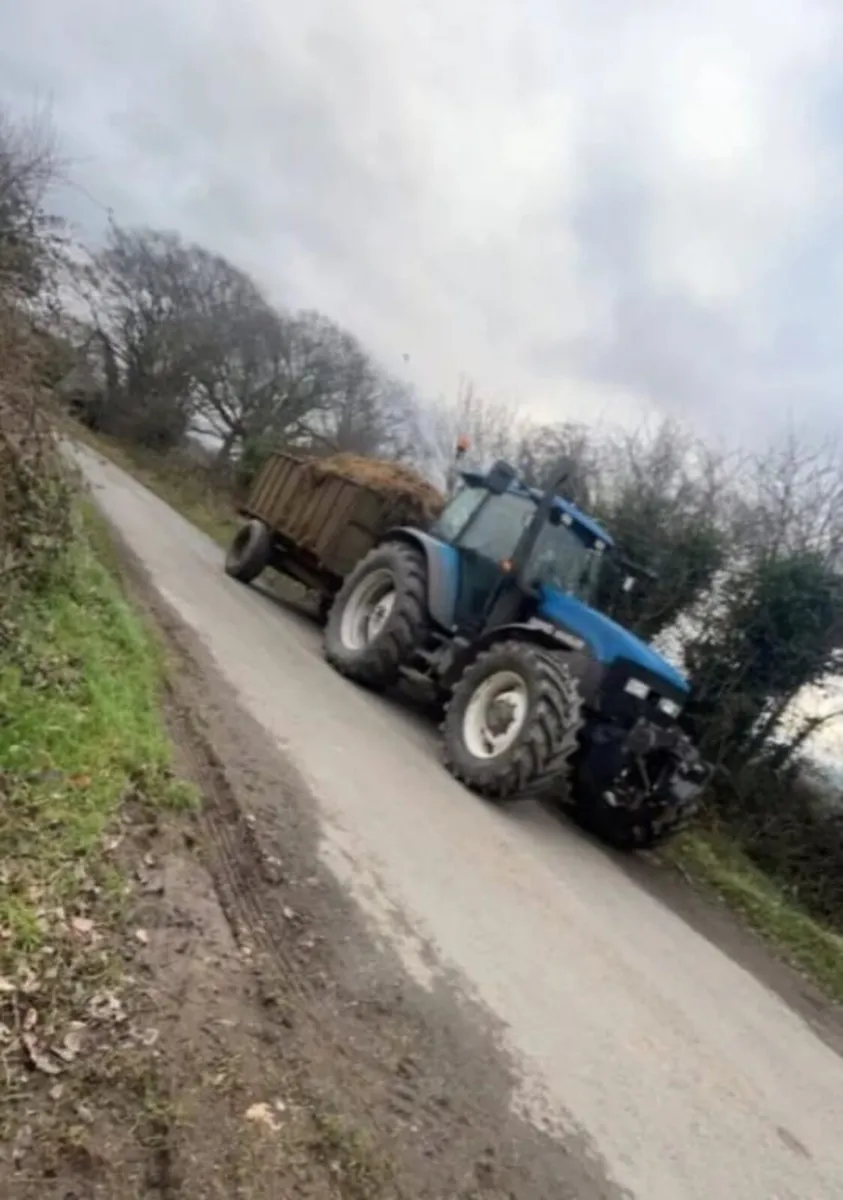 New Holland 8260 - Image 4
