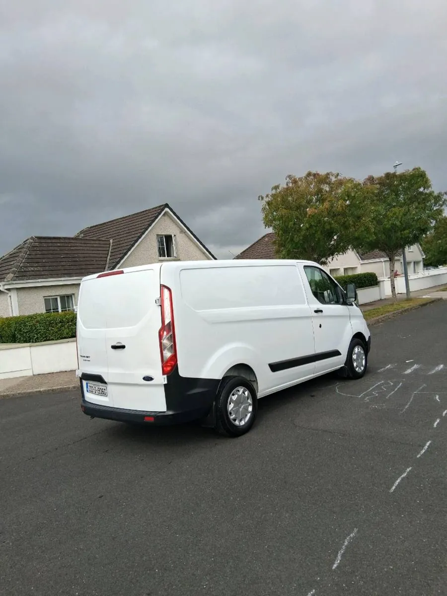 2022 Ford Transit Custom (€15,995 total) - Image 4