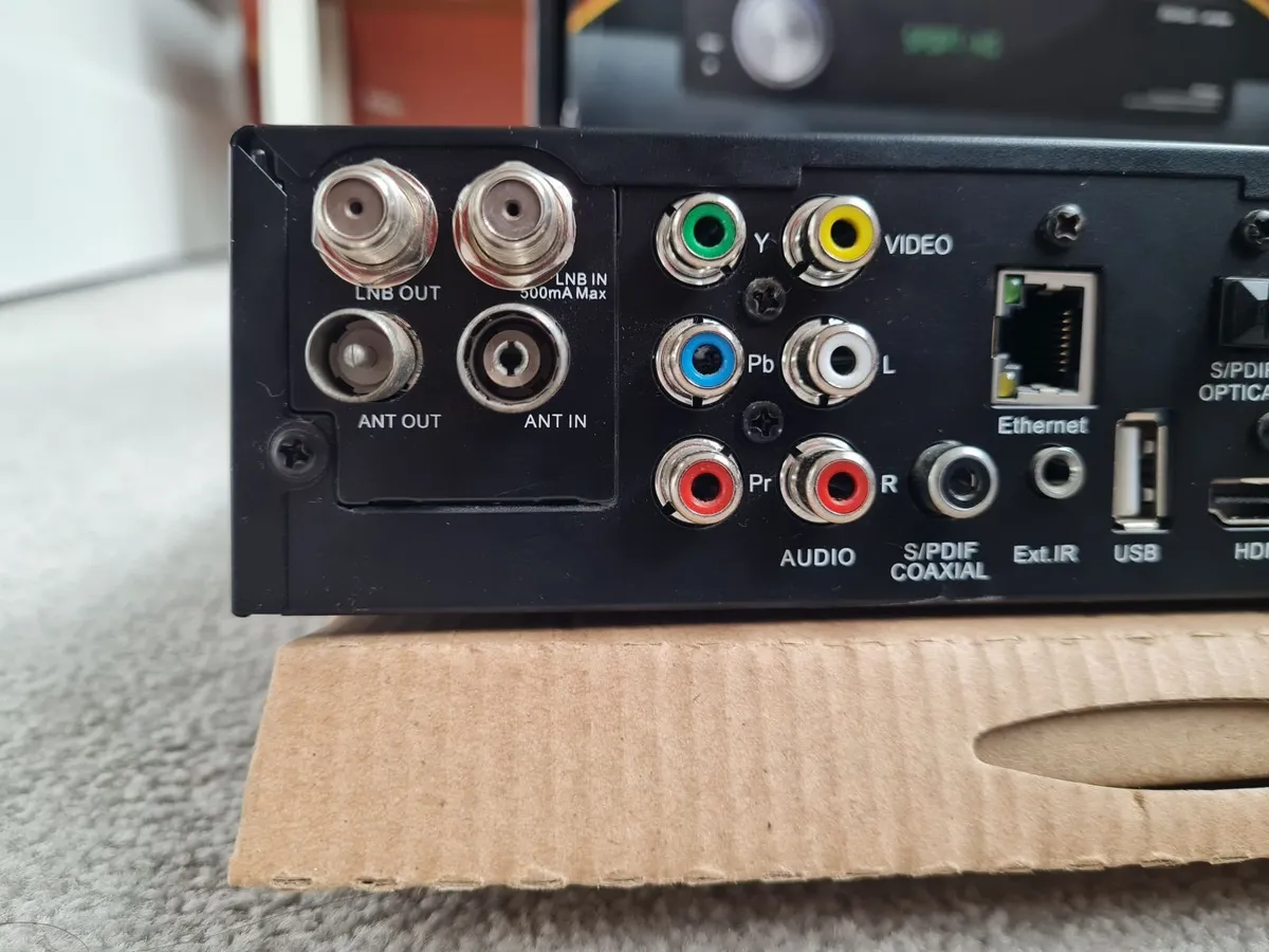 Opticum HD TS20 digital satellite receiver - Image 3