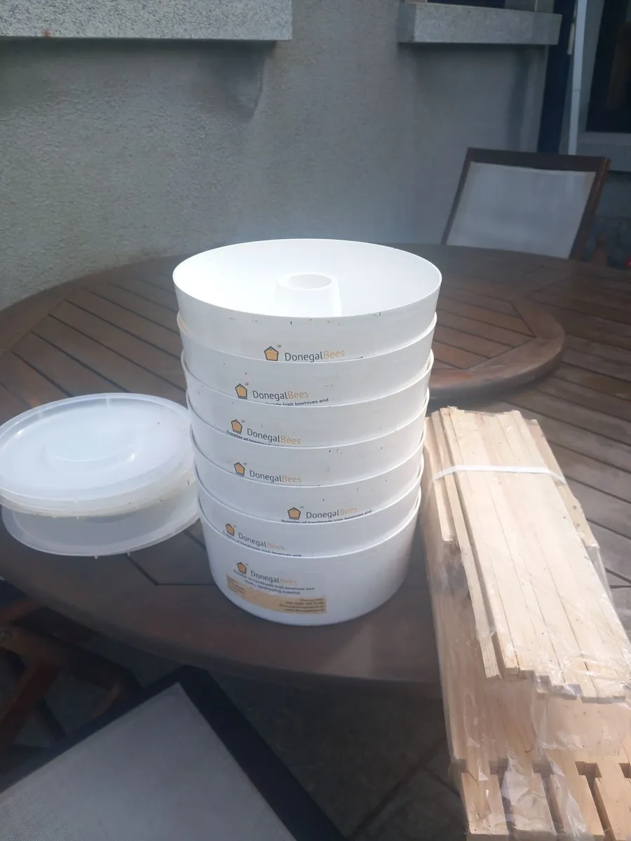 Hobbies , bee hive - Image 1