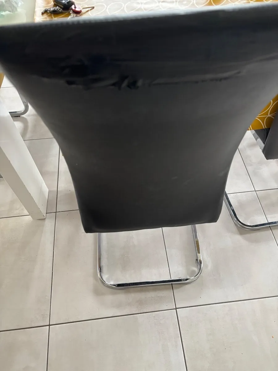 Kitchen chairs - Image 4