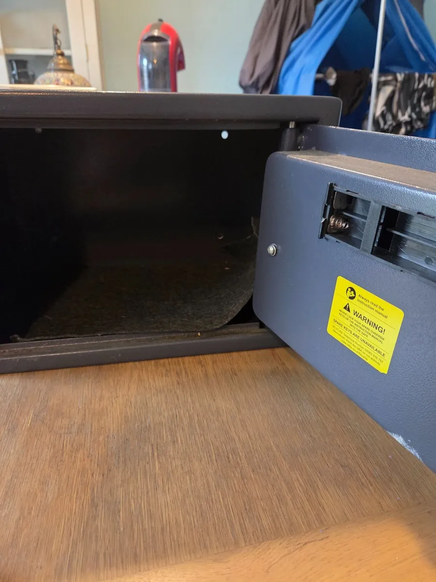 Small Safe - Image 2