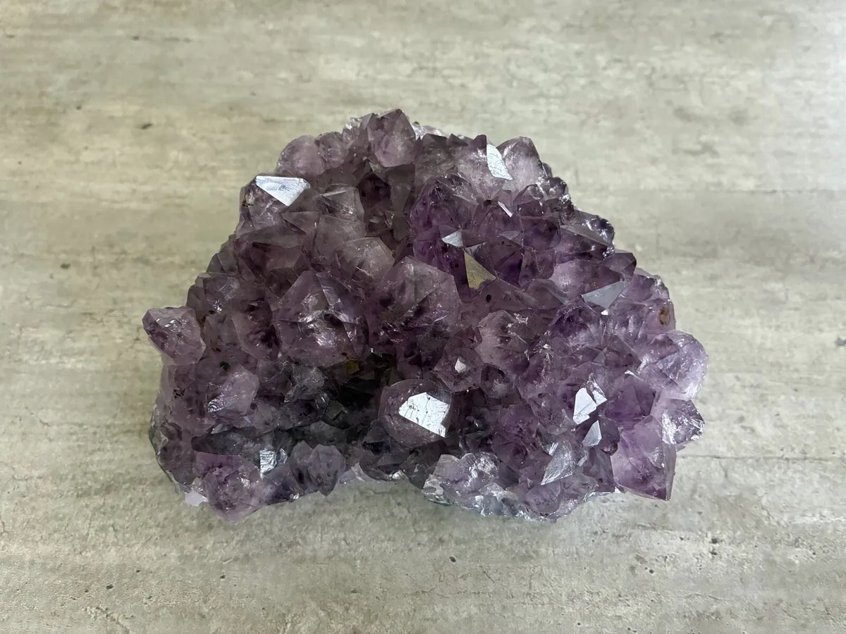 Amethyst cluster stone - Image 1