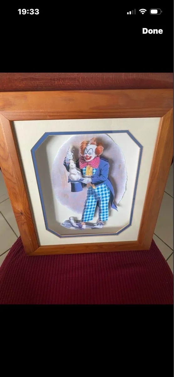 3D Clown Picture- Rabbit out of a hat - Image 1