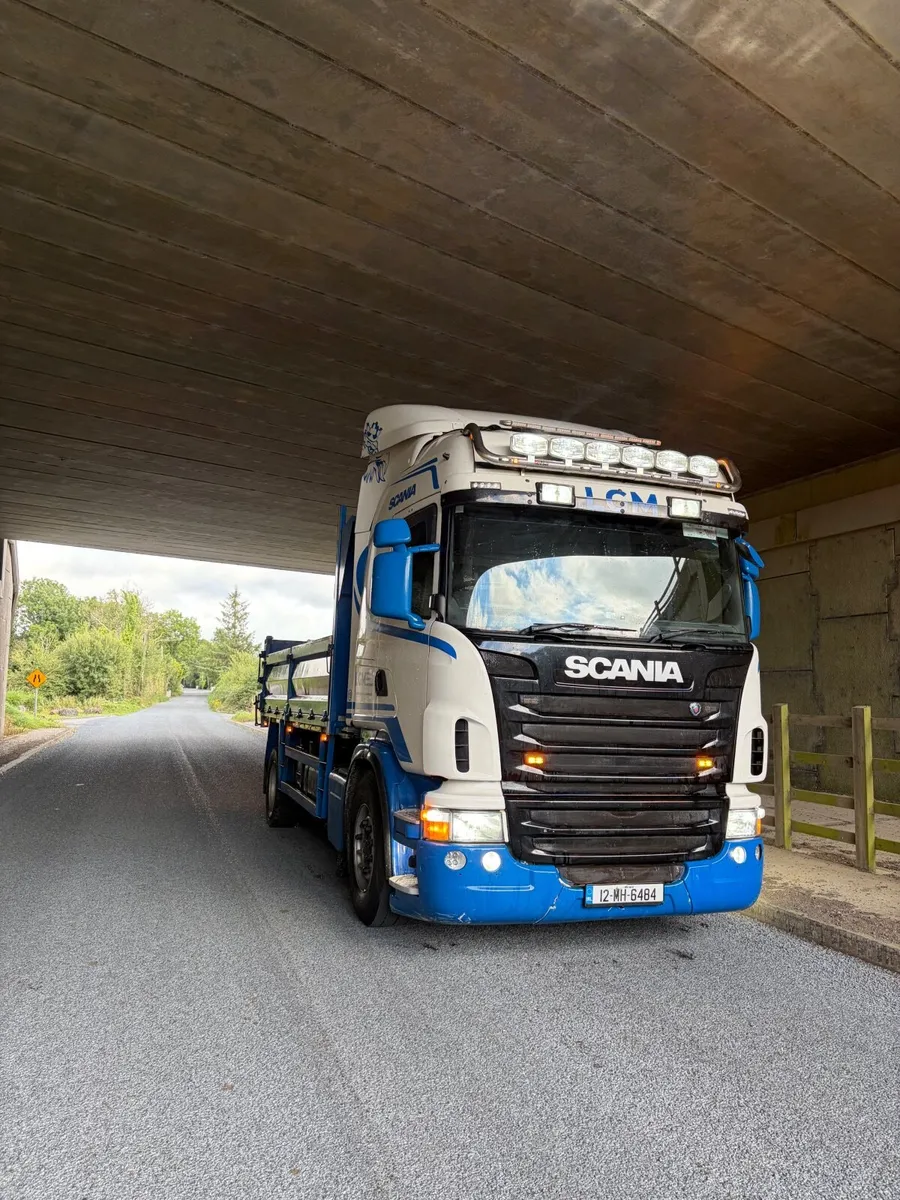Tipper - Image 1