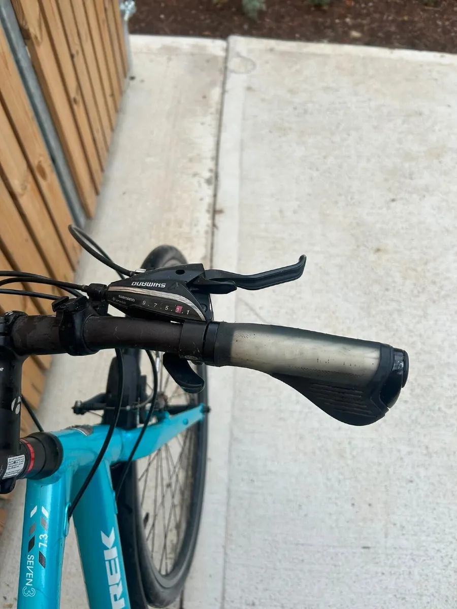 Trek Alpha Fx7.3  Bicycle - Image 3