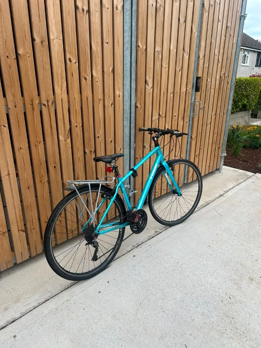 Trek Alpha Fx7.3  Bicycle - Image 4